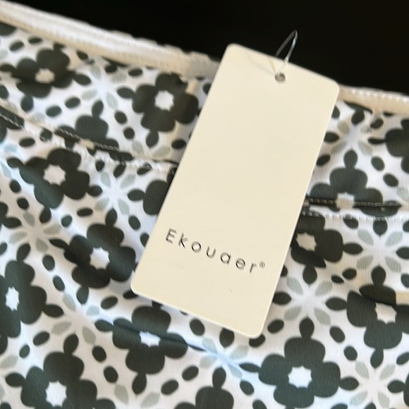 Ekouaer skort - Picture 3 of 6